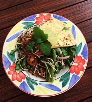 Green bean and Tomato Soba noodle Salad