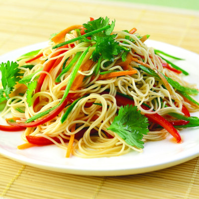 Somen Noodles with 3-Colour Vegetable Salad