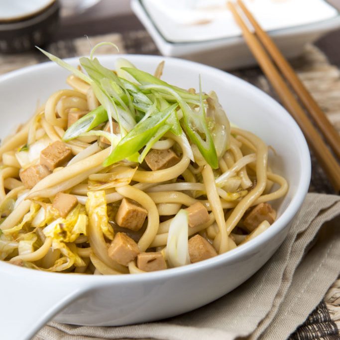 Udon Stirfry with Tofu, Cabbage and Chilli