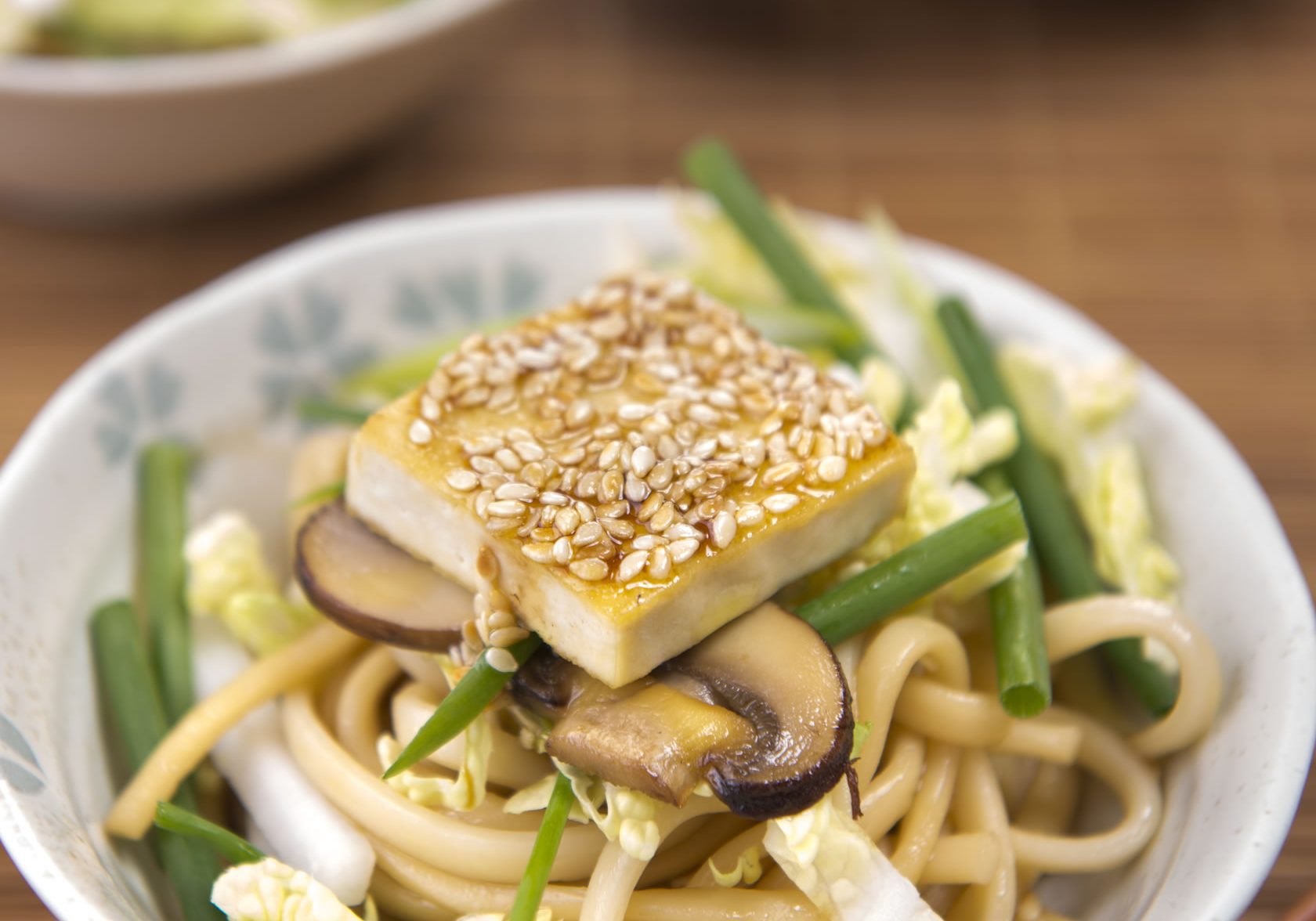 4.Crisp_Salad_with_Mushrooms_Tofu_and_Soba_Noodles